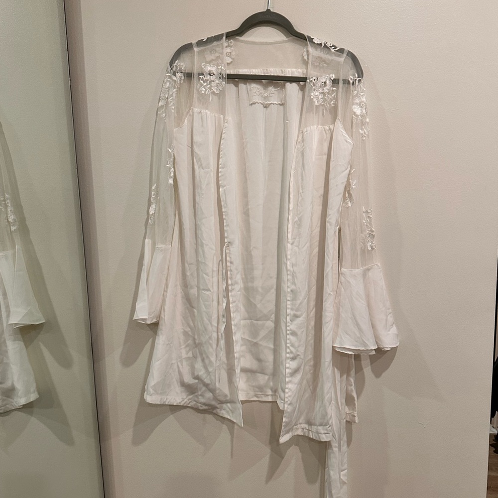 Robed with love Wedding robe never worn size small- Hildy Robe